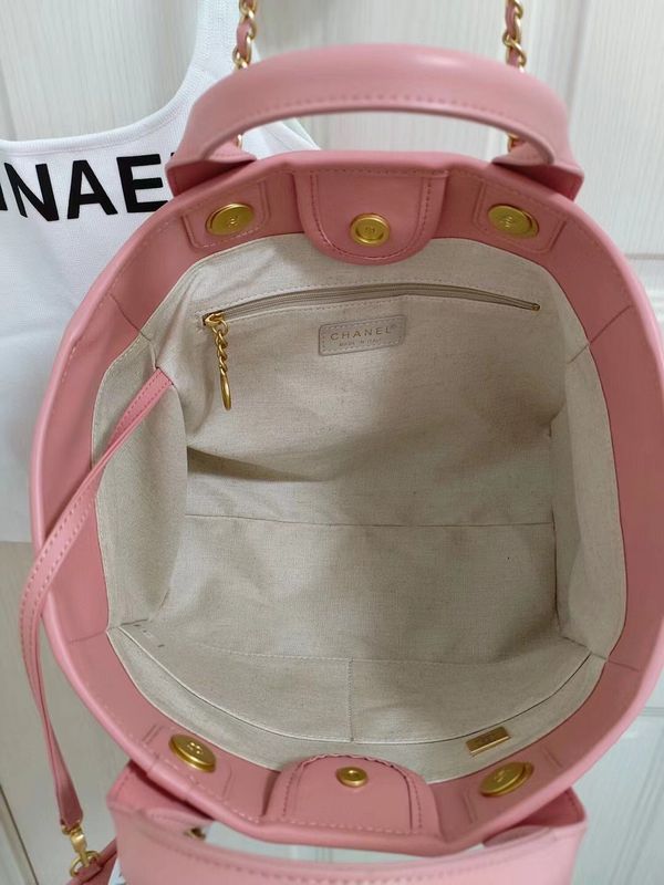 Zivas Charm Everyday Sophistication Designer Handbag (Effortless Style Upgrade) – Styled Look