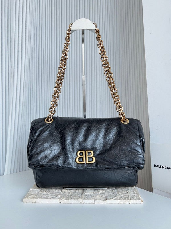 Zivas Charm Contemporary Flair Statement Handbag (Designer-Inspired Craftsmanship) – Angled View