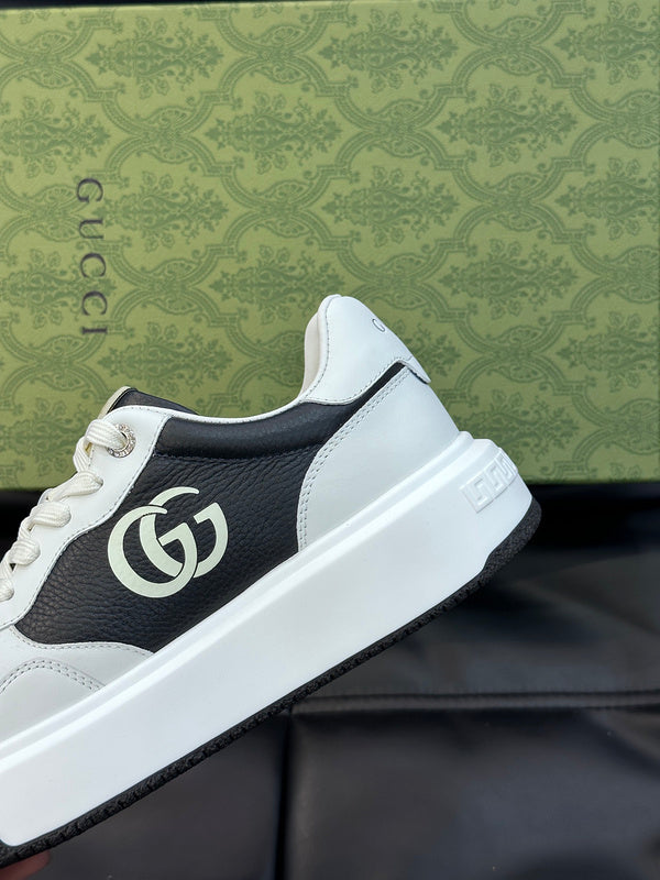 Gucci all-black luxury sneakers view 6 retro runner design
