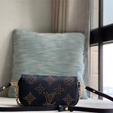  Refined crossbody bag front view