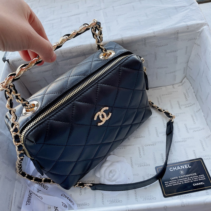  handbag, mid everyday style, image 3