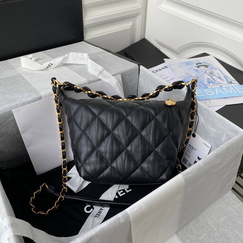 handbag, compact everyday style, image 3