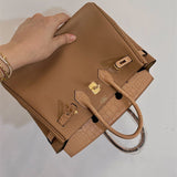  crossbody bag interior and compartment view