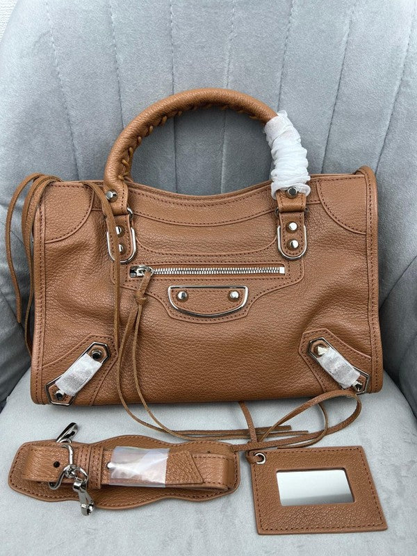 Zivas Charm Effortless Elegance Statement Handbag (Premium Everyday Carry) – Lifestyle Shot