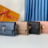 Side profile of everyday-luxe classic women's handbag – women's premium purse