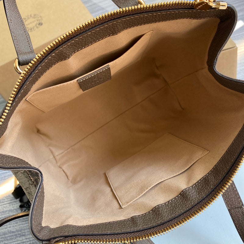 Close-up detail of signature refined women's handbag – women's everyday handbag