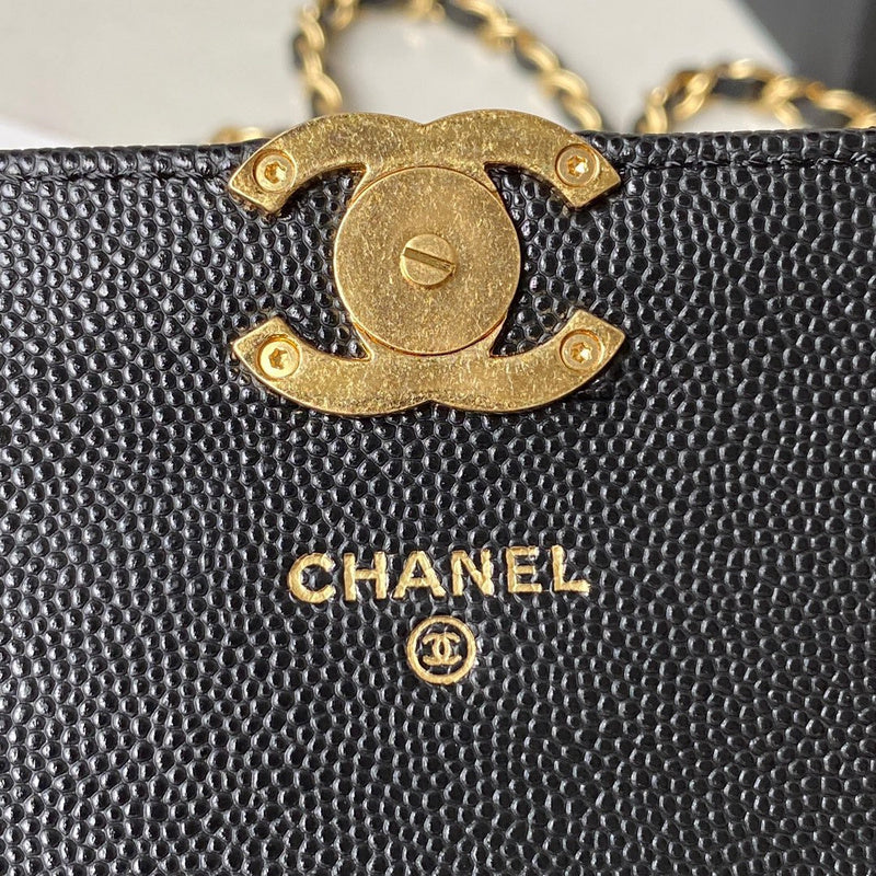  handbag, compact everyday style, image 5