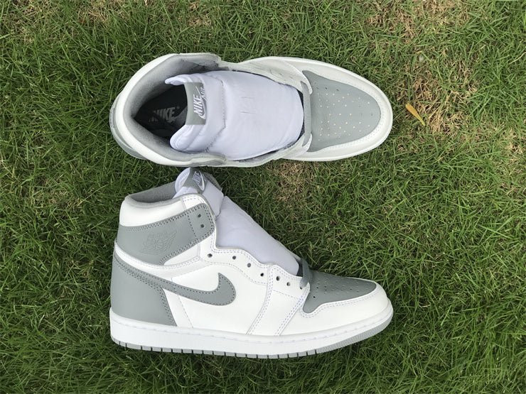 Nike two-tone luxury sneakers view 18 breathable knit upper