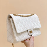  spacious purse view 6