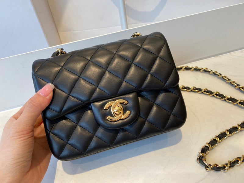  women's handbag, compact design, view 3