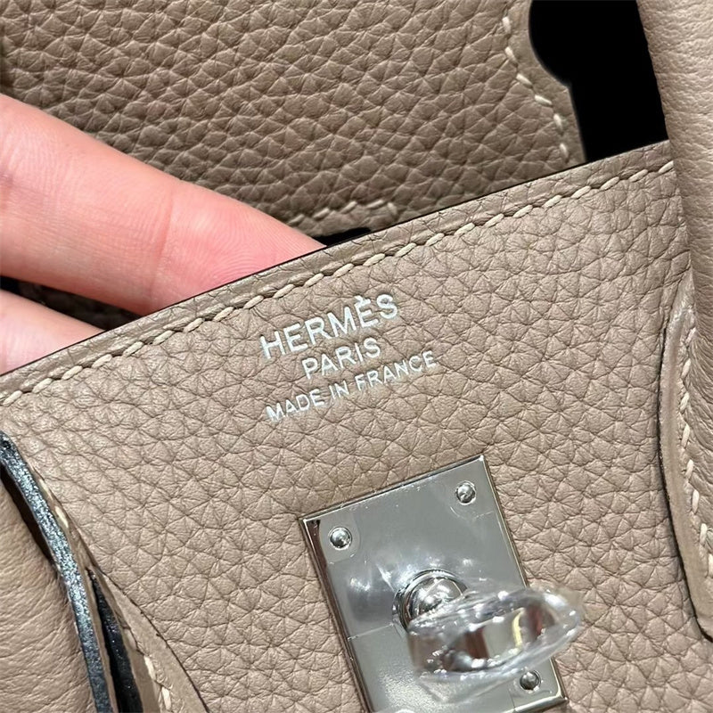 Interior view of graceful premium bag