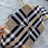 Ziva's Charm handbag – close-up view (one versatile size)