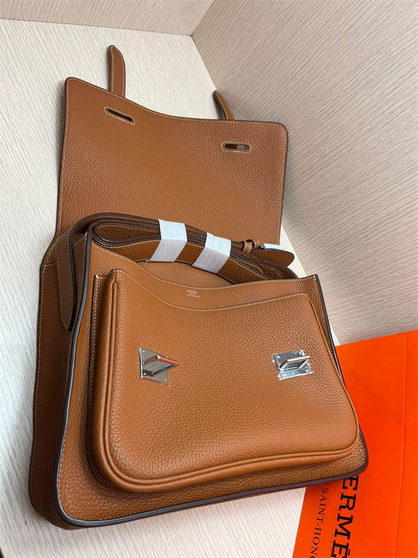  Elegant handbag front view 7