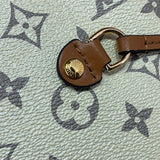  carryall bag close-up of hardware and finish