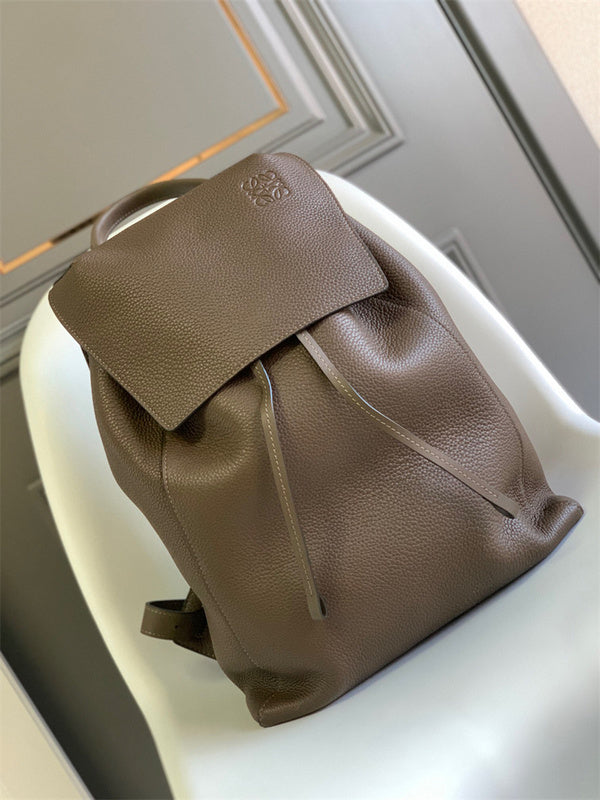 Ziva's Charm handbag – interior view (41cm*31cm*24cm)