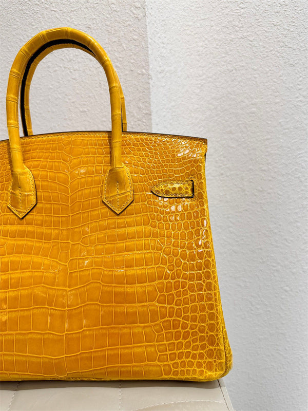  Refined carryall bag carried on shoulder 10