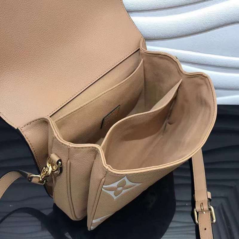 Front view of structured polished women's handbag – women's luxury accessory
