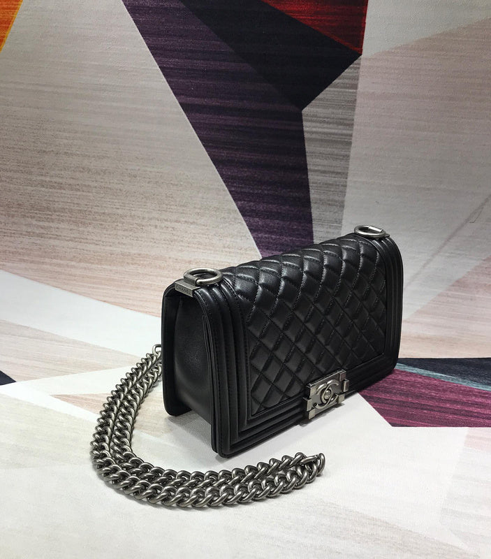  mid purse view 9