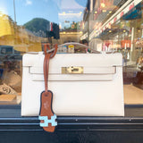 Side view of modern structured handbag