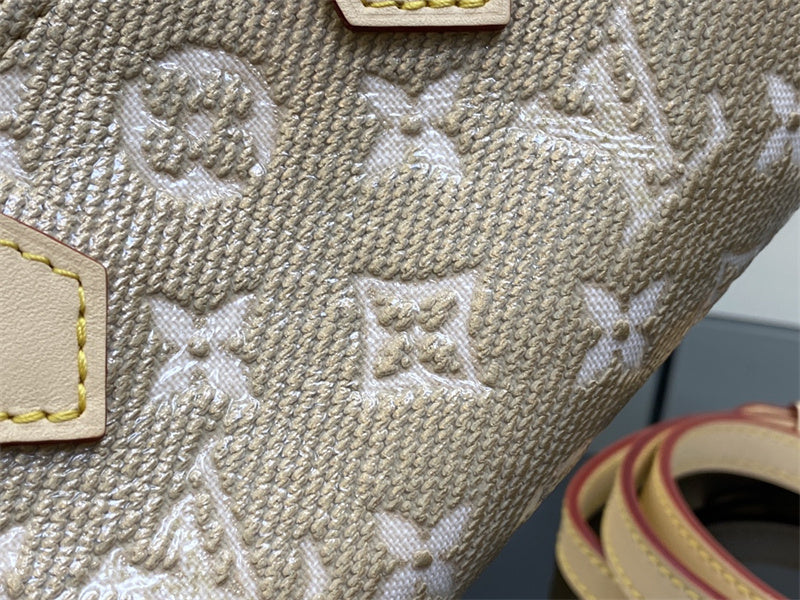  everyday shopper bag styled with outfit