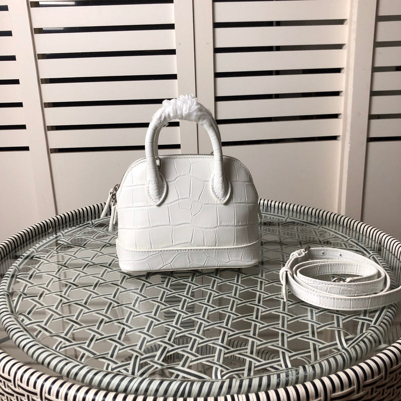 Zivas Charm Elevated Essentials Statement Handbag (Elevated Accessory Essential) – Full Silhouette
