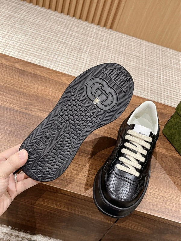 Side profile of Gucci clean off-white sneakers classic court silhouette