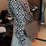 tote bag interior and compartment view 9