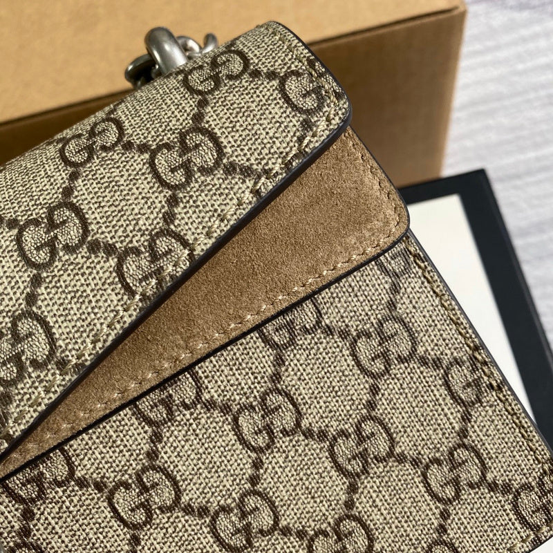 Back view of classic modern women's handbag – women's luxury handbag