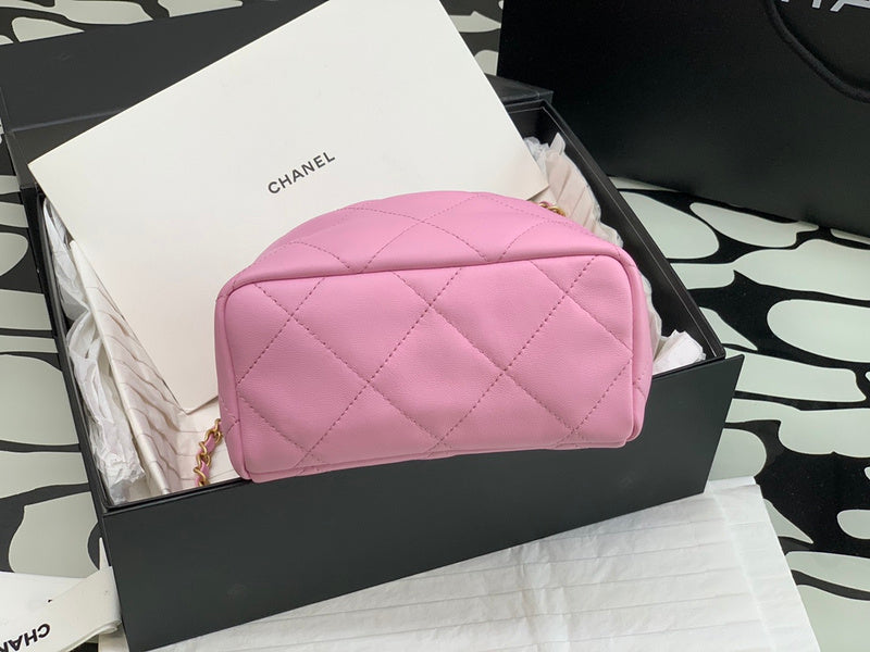  handbag, compact everyday style, image 5