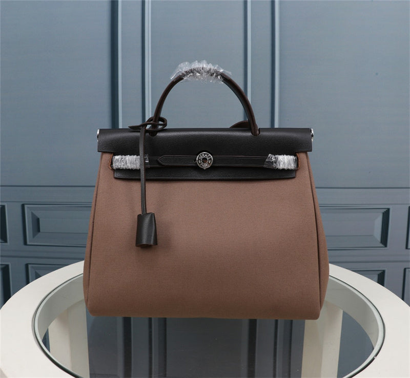 Interior view of minimalist premium bag