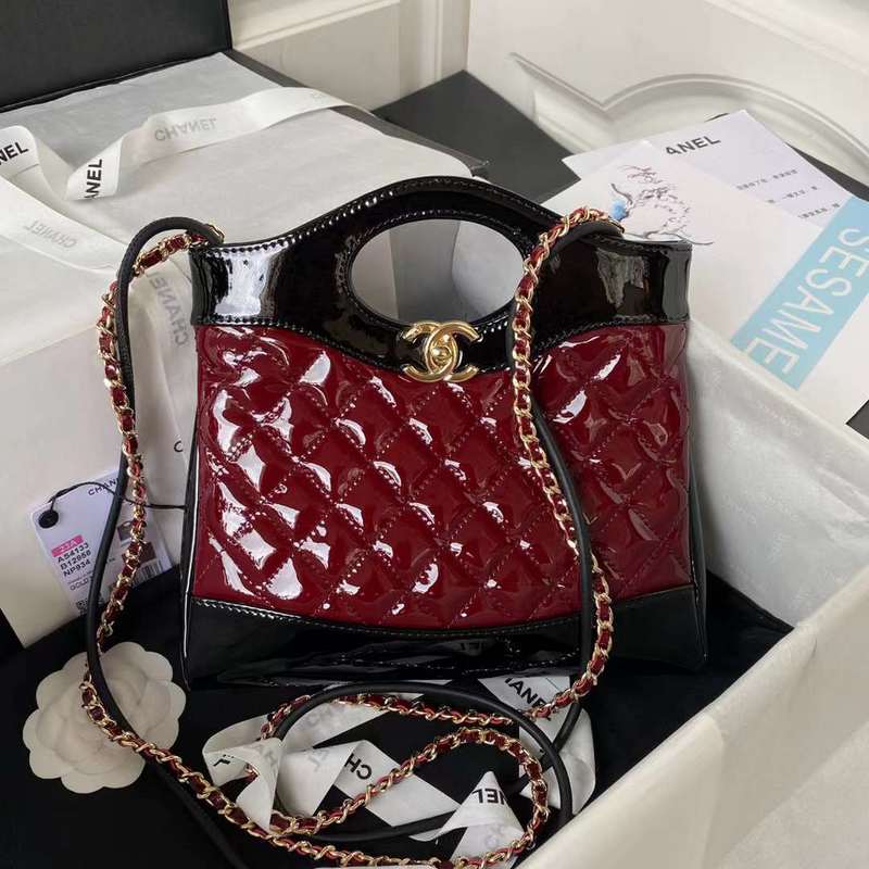 Zivas Charm Contemporary Flair Luxury Handbag (Contemporary Shape Language) – Interior View