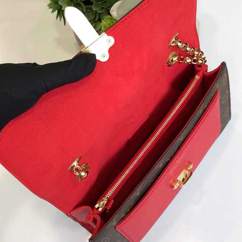 Interior view of everyday-luxe elevated women's handbag – women's everyday handbag