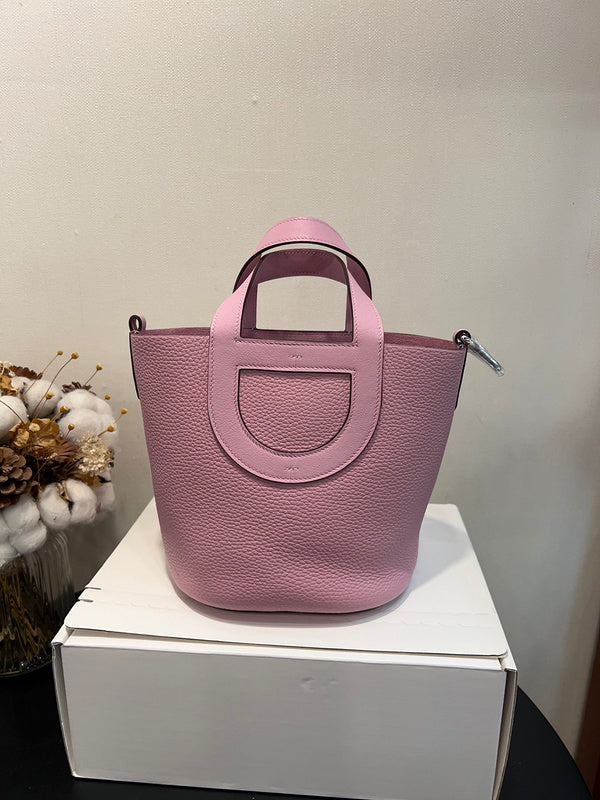  chic satchel styled with outfit