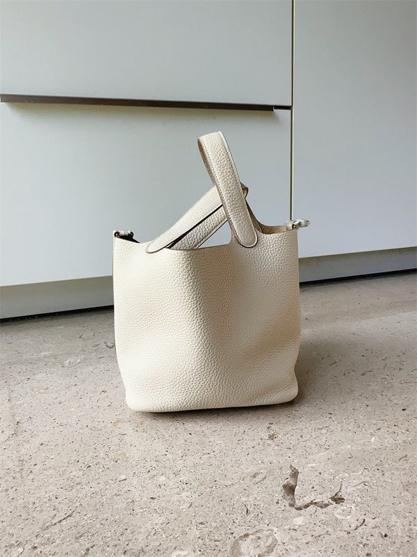  crossbody bag interior and compartment view 15