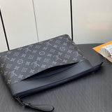  crossbody bag interior and compartment view