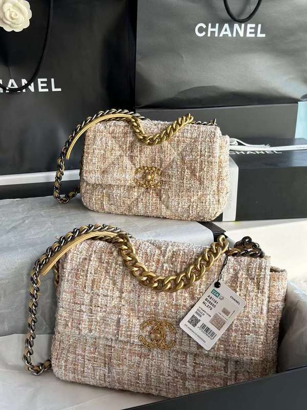 Zivas Charm Streamlined Design Everyday Handbag (Designer-Inspired Craftsmanship) – Front View
