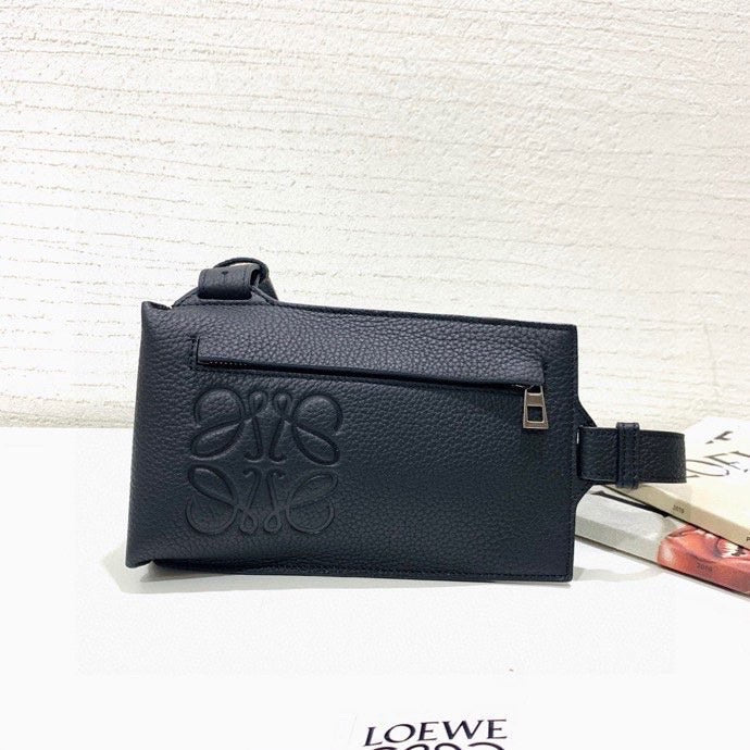 Ziva's Charm handbag – angled view (22cm*6.5cm*13cm)