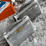  contemporary carryall bag styled with outfit