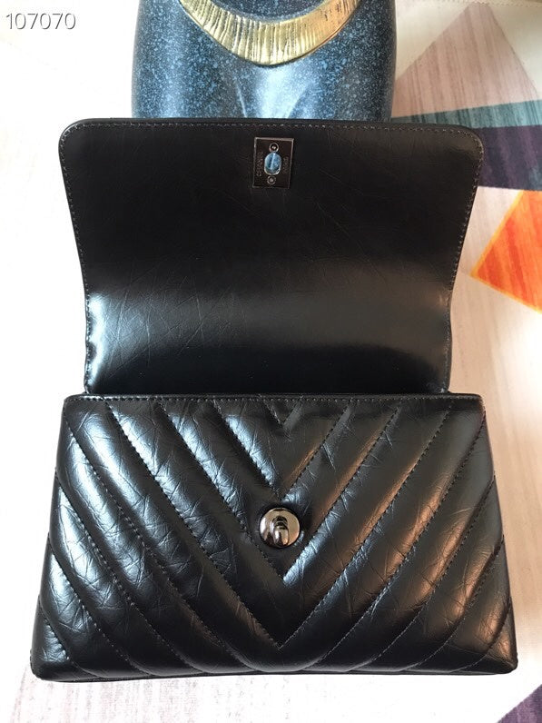  handbag, mid everyday style, image 4