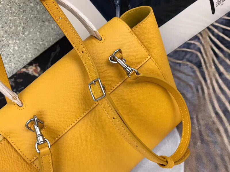 Handle and strap detail of premium statement women's handbag – women's luxury handbag