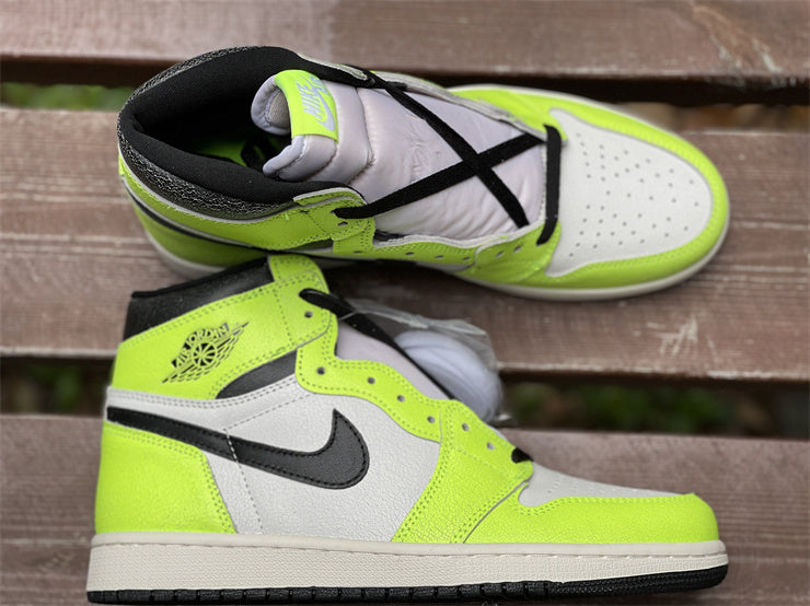 Nike Men's & Women's Designer Low-Top Shoes — Style 221 close-up view