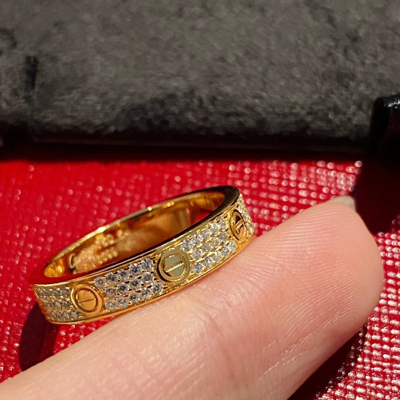 Angled view of Cartier unisex jewelry piece
