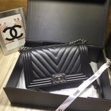 Zivas Charm Streamlined Design Everyday Handbag (Refined Practical Design) – Front View