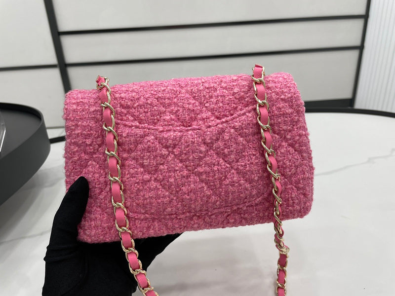 Zivas Charm Contemporary Flair Designer Handbag (Signature Shape & Finish) – Close-Up Detail