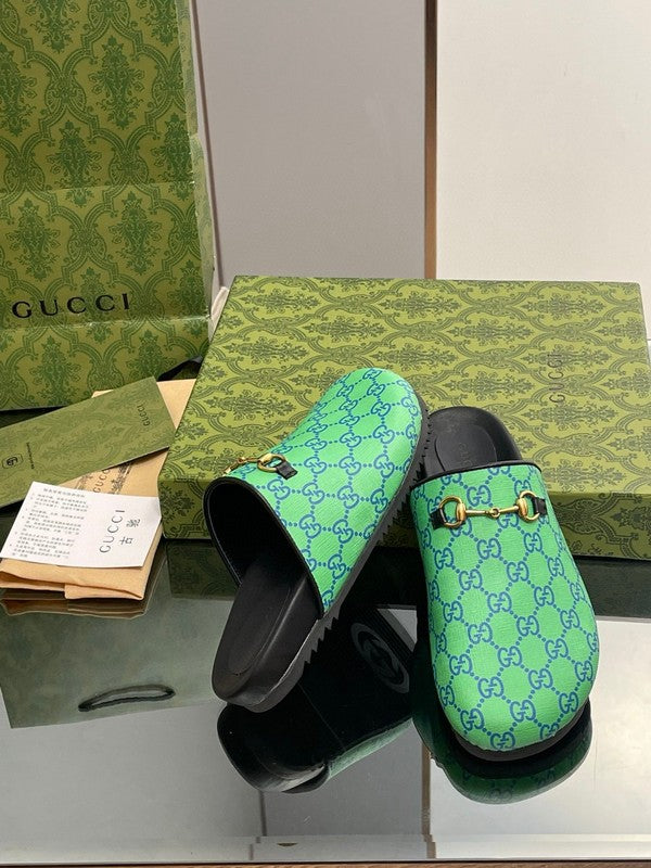 Gucci all-black luxury sneakers view 4 low-top design