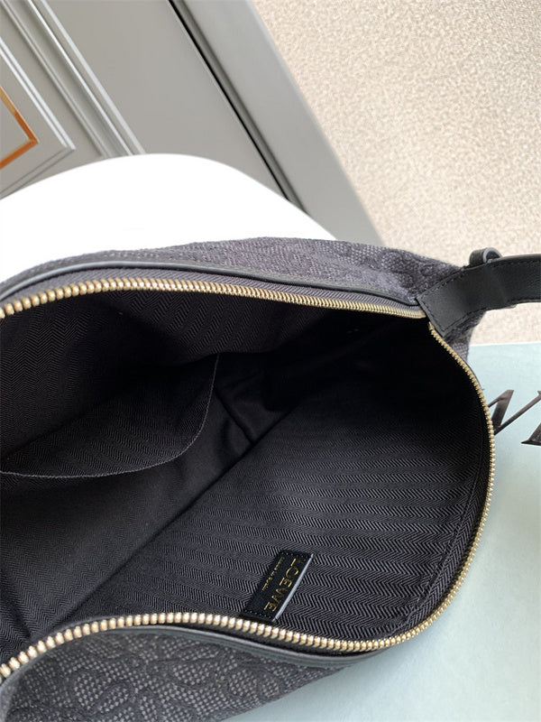 Ziva's Charm handbag – side angle view (21cm*17cm*12.5cm)