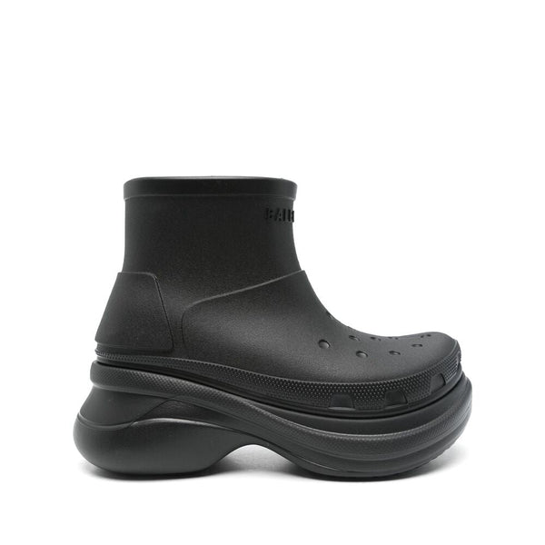 Balenciaga boots & booties luxury designer piece front view