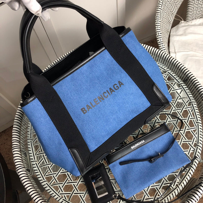 Front view of premium classic women's handbag – women's statement bag
