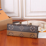  structured bag close-up of hardware and finish 17