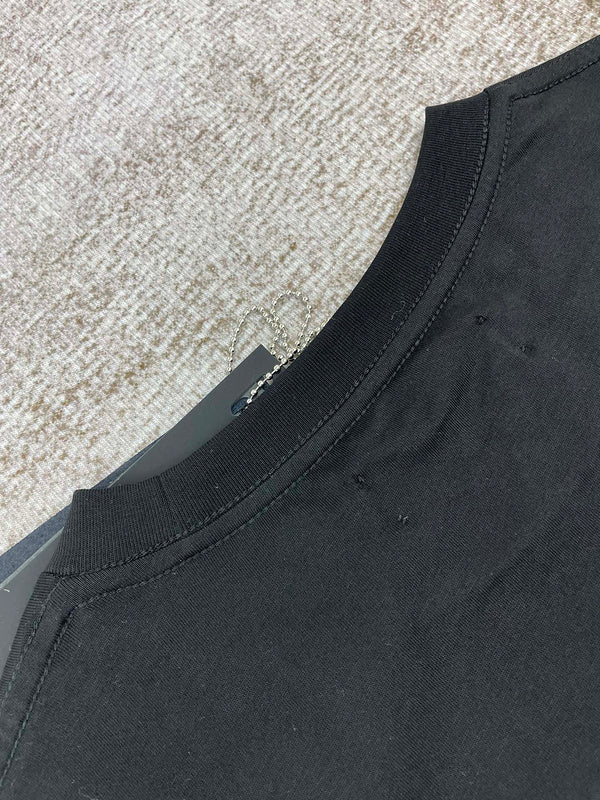 Styling view of Amiri luxury piece style No.134